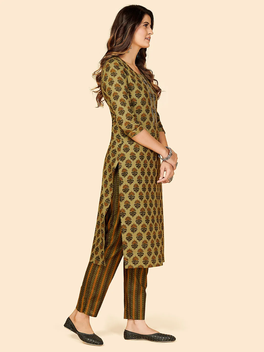 Women'S Printed & Sequience Work Straight Cotton Olive Green Stitched Kurta With Pant